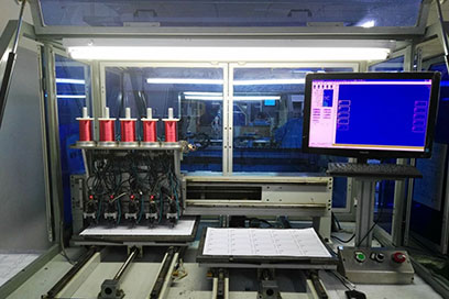 超聲波自動(dòng)繞線機(jī)1